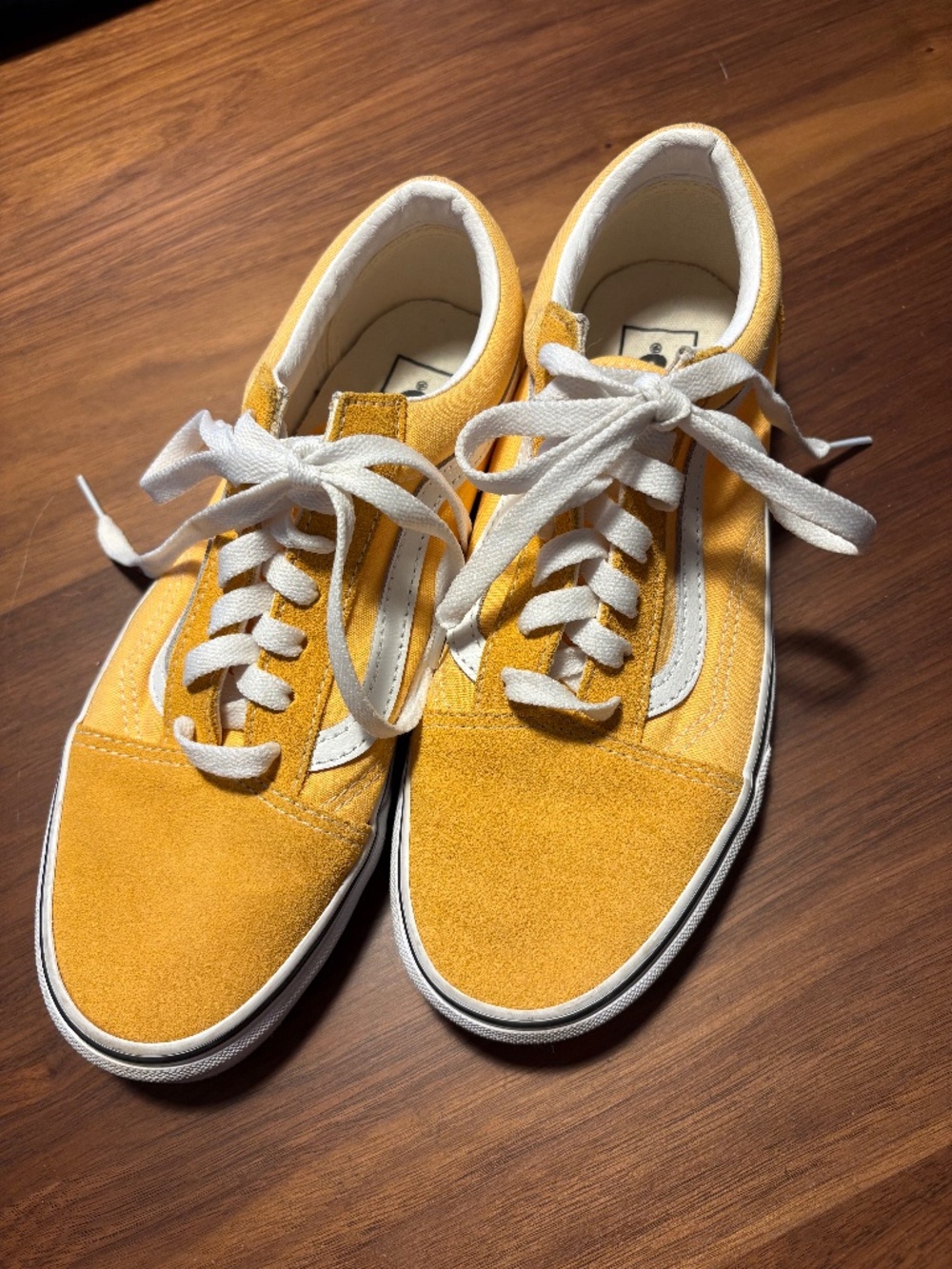 Vans Old Skool Color Theory sneakers - size 6 men / 7.5 women